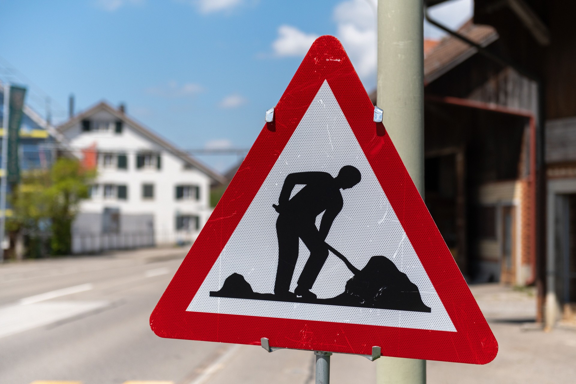 Panneau de signalisation Attention chantier